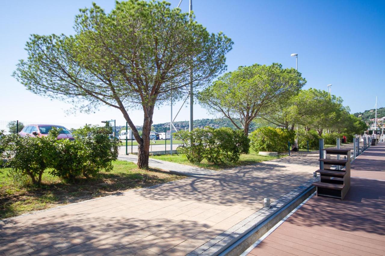 Stella Blue Floating House Portoroz Otel Dış mekan fotoğraf
