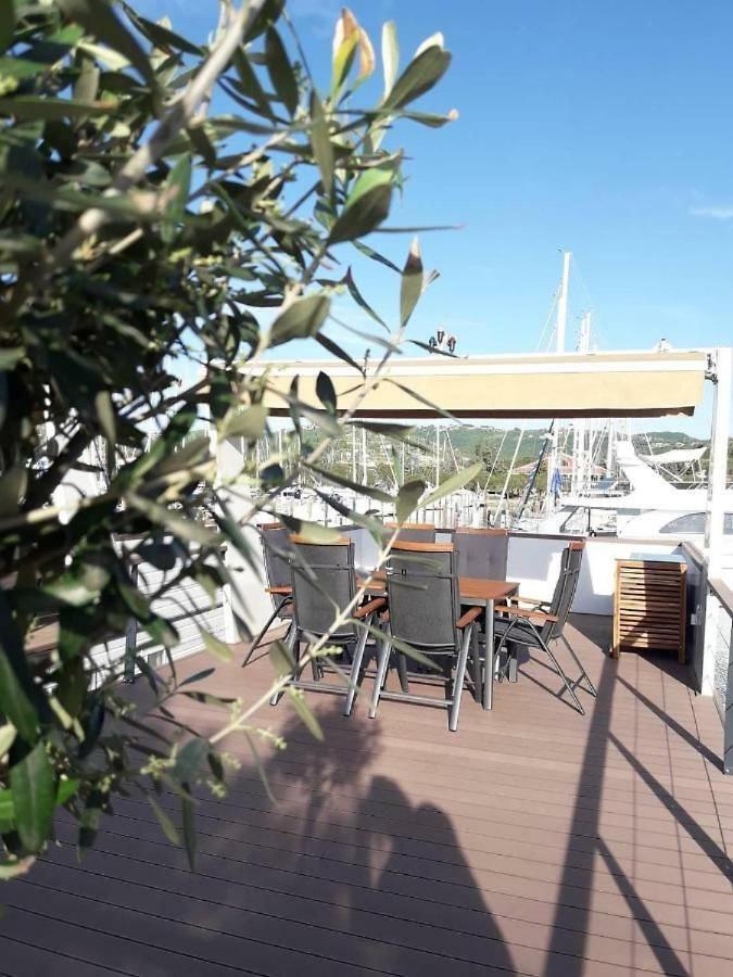 Stella Blue Floating House Portoroz Otel Dış mekan fotoğraf