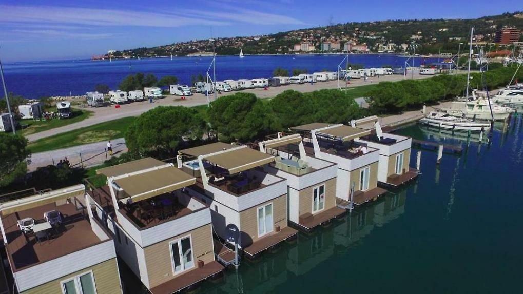 Stella Blue Floating House Portoroz Otel Dış mekan fotoğraf