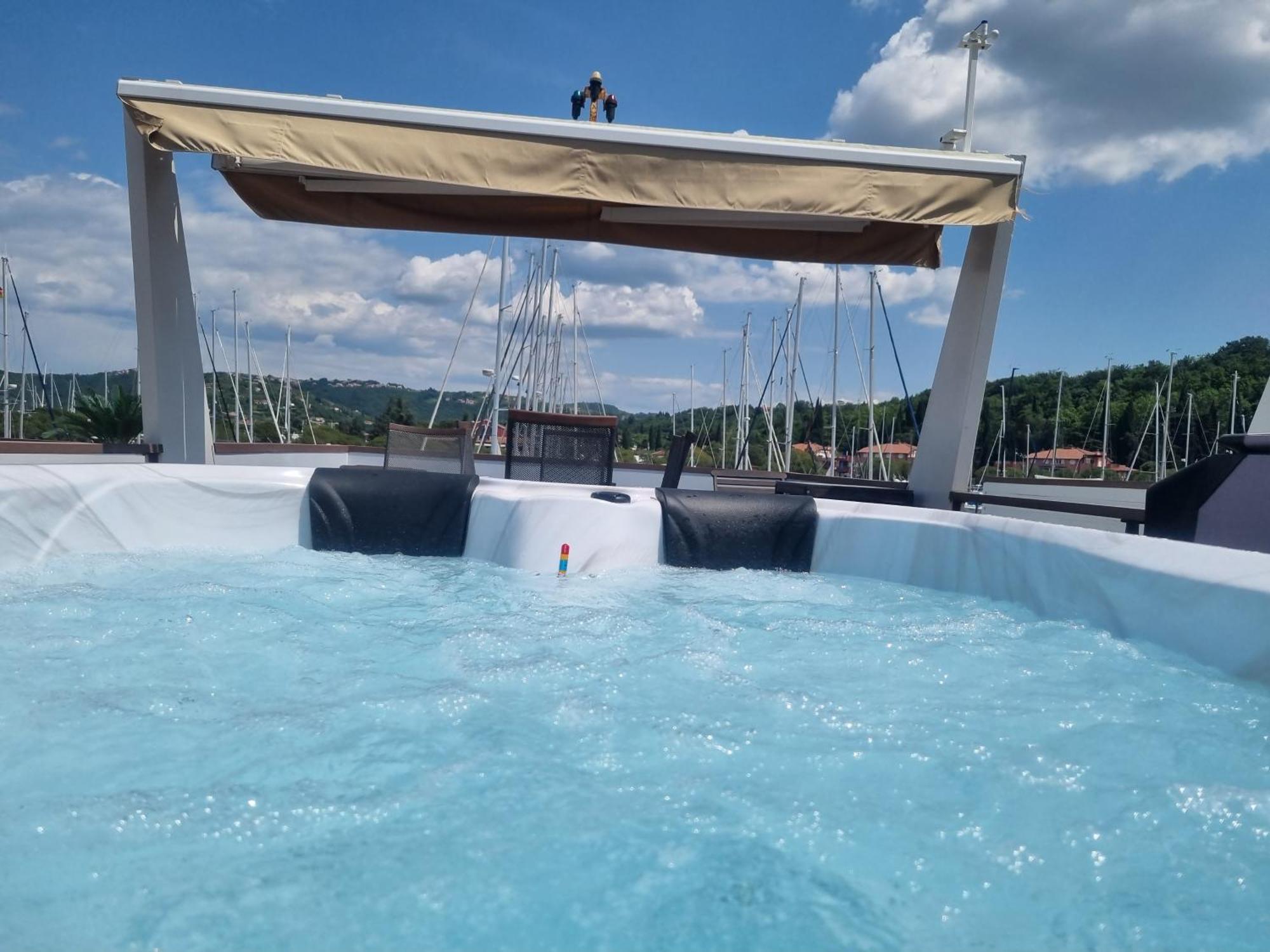 Stella Blue Floating House Portoroz Otel Dış mekan fotoğraf