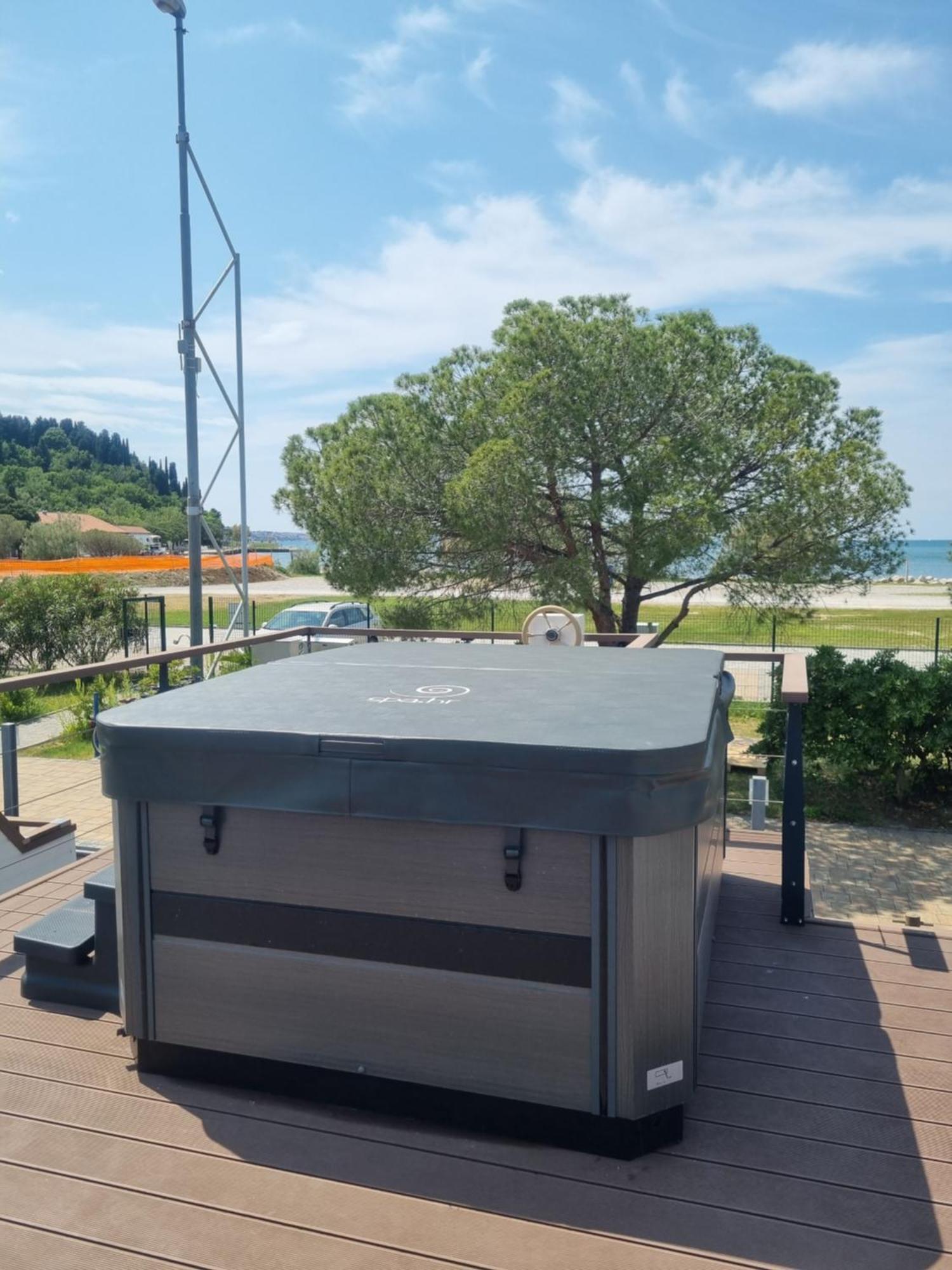 Stella Blue Floating House Portoroz Otel Dış mekan fotoğraf